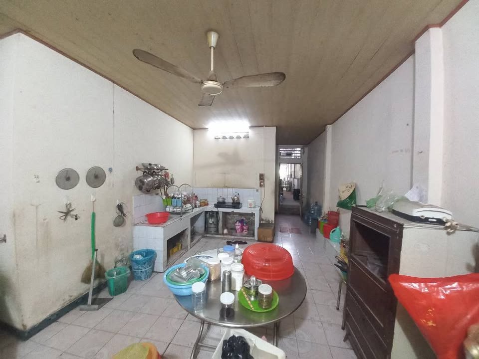 Nhà cấp 4 Phường Cát Lái, 256m² giá thỏa thuận - Tiềm năng kinh doanh hấp dẫn!