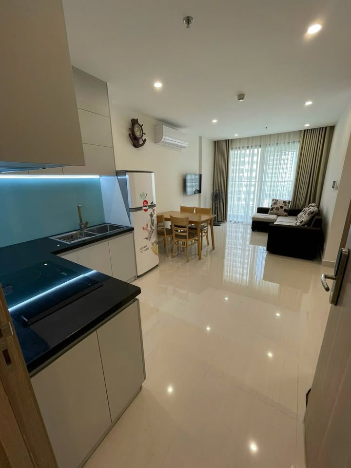 Căn hộ Vinhomes Grand Park Thủ Đức 47m² giá 2.75 tỷ - Full nội thất view hồ bơi