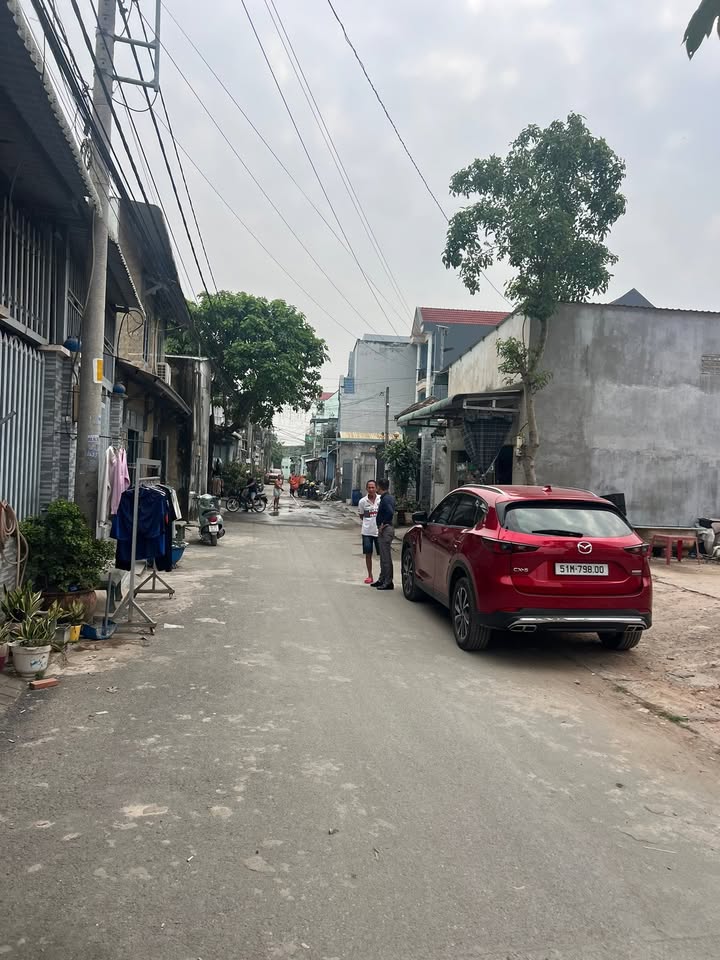 FrontHouse Đường Lò Lu, Thủ Đức 134m² giá 7.5 tỷ - Đầu tư sinh lời hấp dẫn!