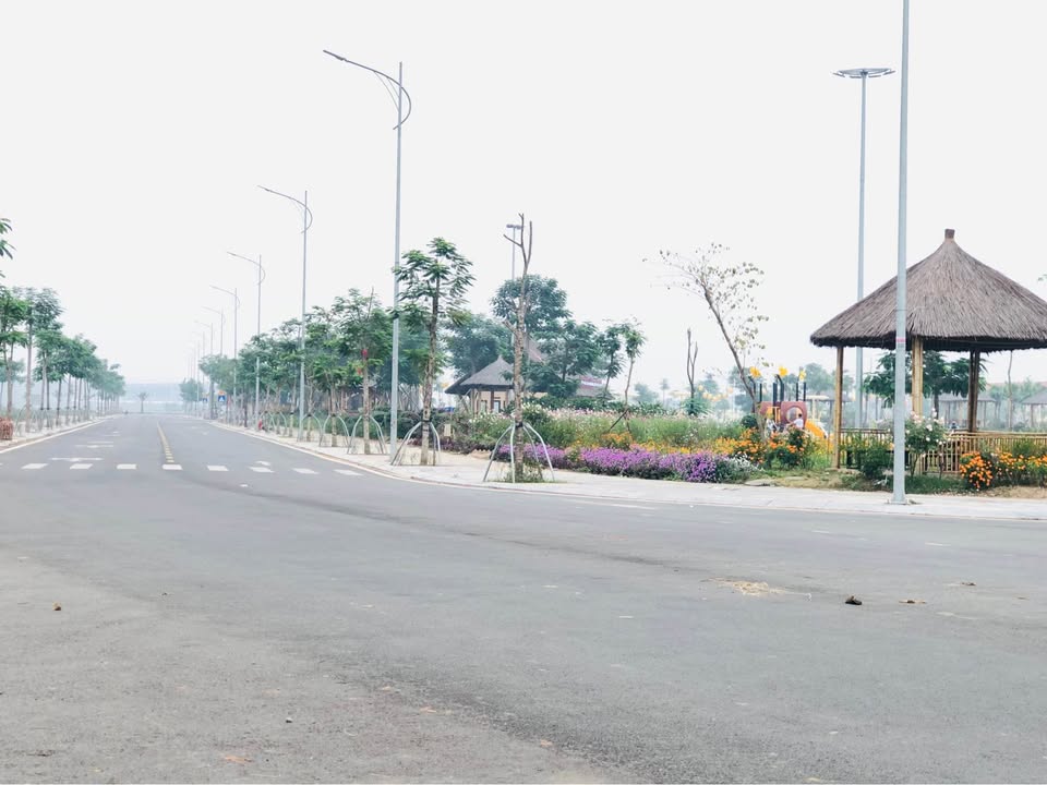 Lô đất đẹp tại KĐT Việt Hưng, Hải Dương 80m² - Sổ đỏ sang tên nhanh chóng!