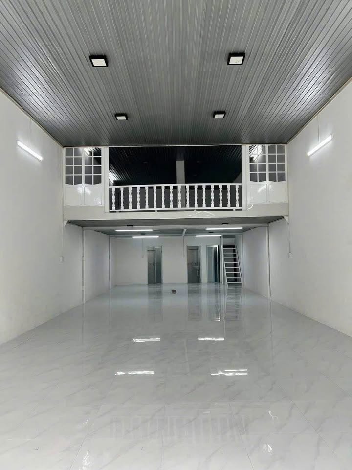 Nhà mặt tiền Tôn Đản, Quận Cẩm Lệ 120m² giá 12 triệu - Mặt bằng mới, sạch sẽ