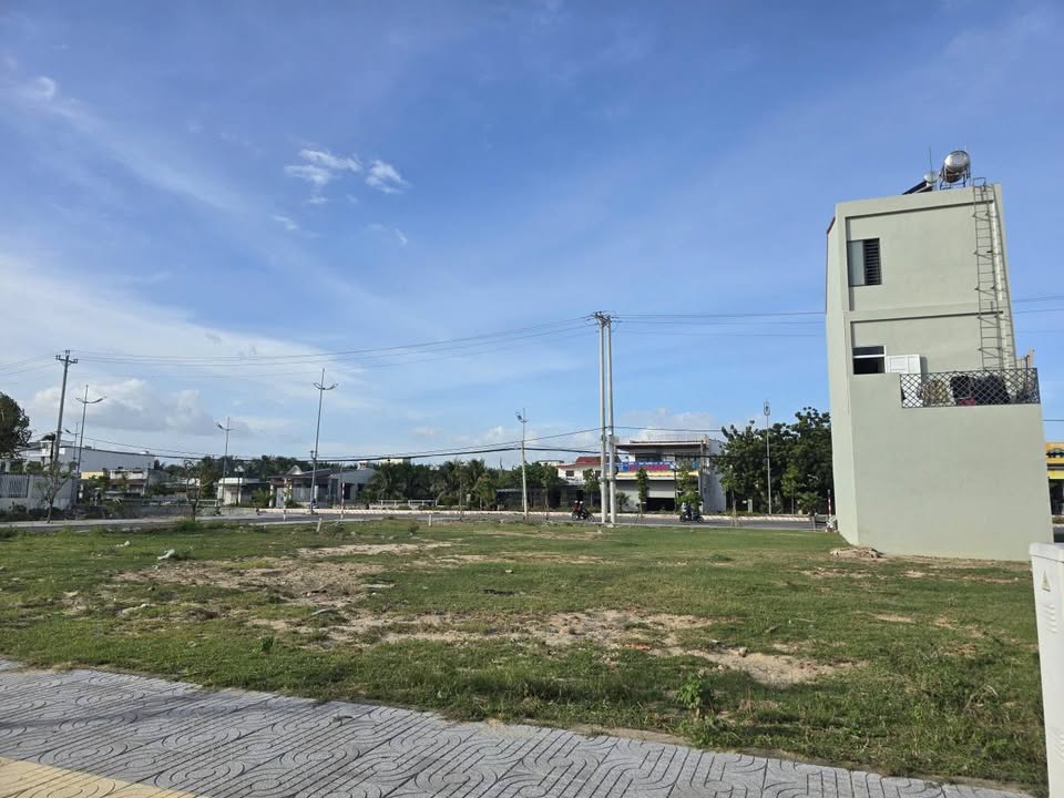 Đất nền đường đôi Thống Nhất, Long Bình 100m² giá 1.65 tỷ - Đầu tư tiềm năng!