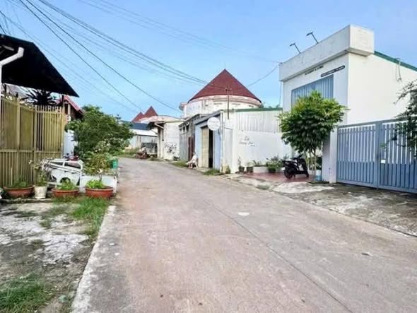 Nhà mặt tiền hẻm Y Moan, 145m² giá 3.99 tỷ - Đầu tư sinh lời ngay!