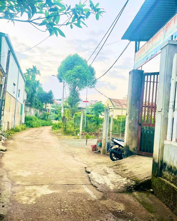 Đất nền quận 4 TP.HCM 130m² giá 1.5 tỷ - Vị trí trung tâm, đầu tư sinh lời!