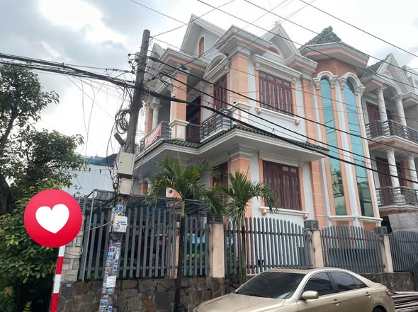 Biệt thự Townhouse Hiệp Thành 148m² giá 13 tỷ - Lô góc đắc địa!