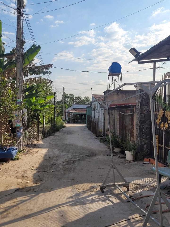 Nhà phố Khu phố 4, Tân Định 150m² giá 1.7 tỷ - Sẵn sàng vào ở ngay!