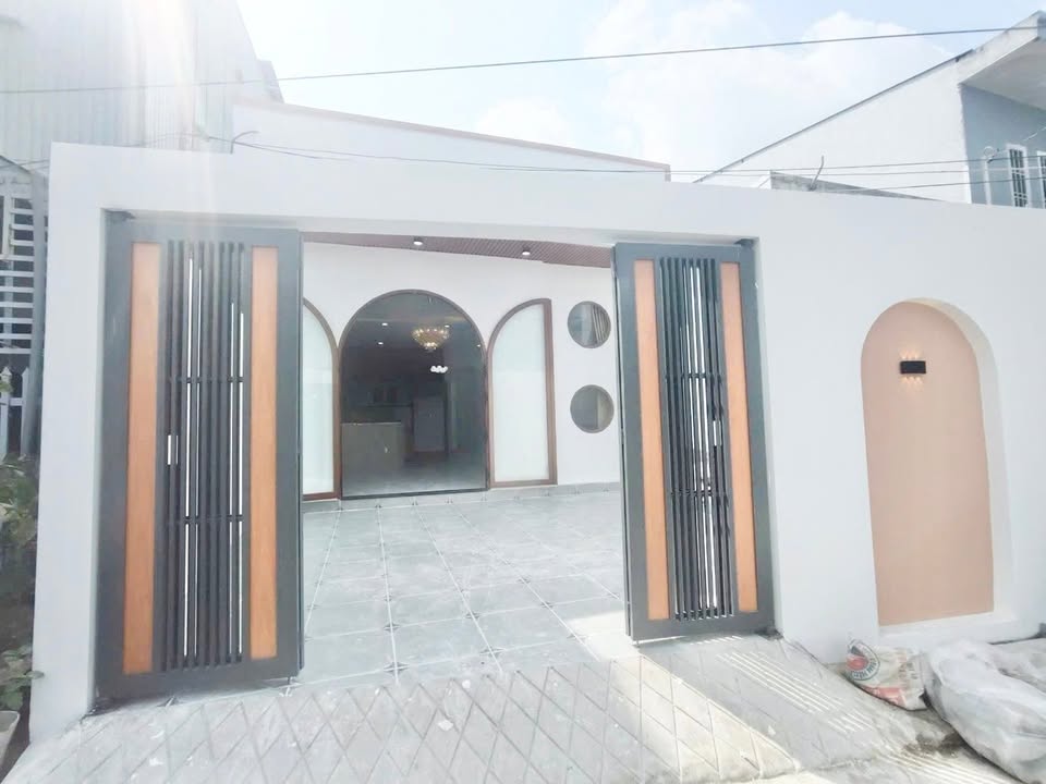 Nhà mới hẻm ô tô Lâm Quang Ky 168m² giá 2.25 tỷ - Sẵn sàng vào ở ngay!