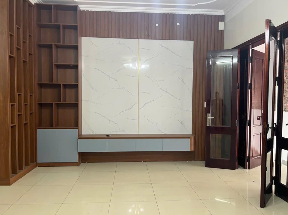 Nhà 2,5 tầng Phường Phan Đình Phùng, Nha Trang 163m² - Kinh doanh thuận lợi!