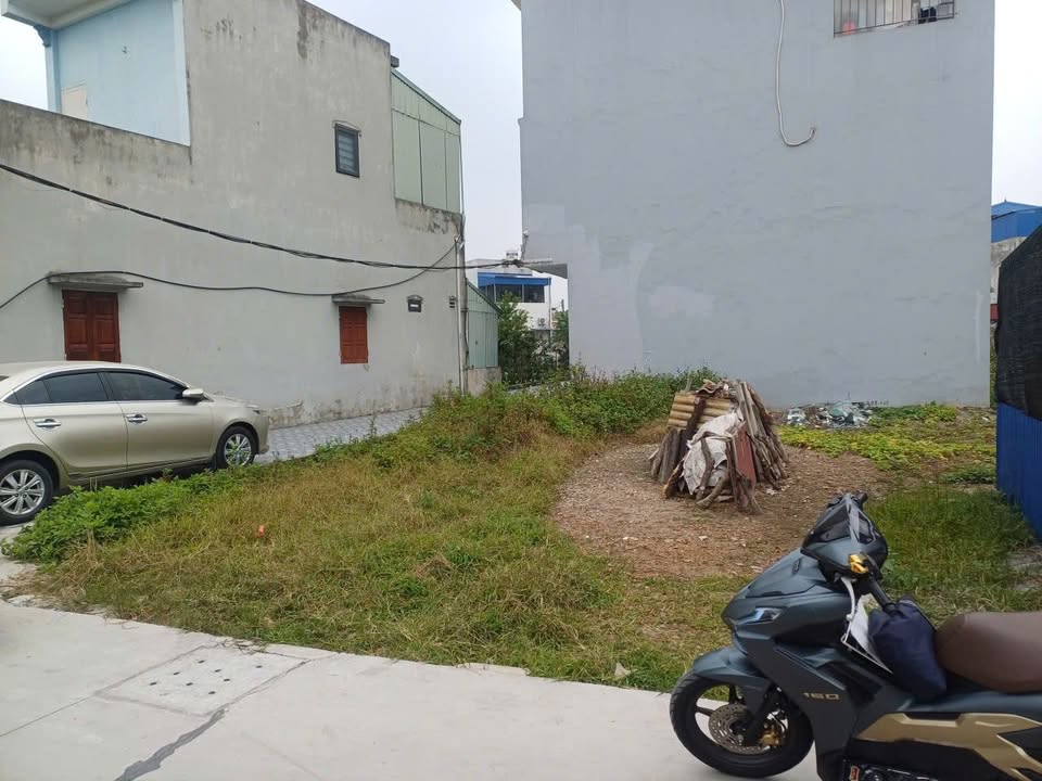 Đất nền lô góc Ngõ 1334 Trần Huy Liệu 60m² giá 1 tỷ - Cơ hội đầu tư hấp dẫn!