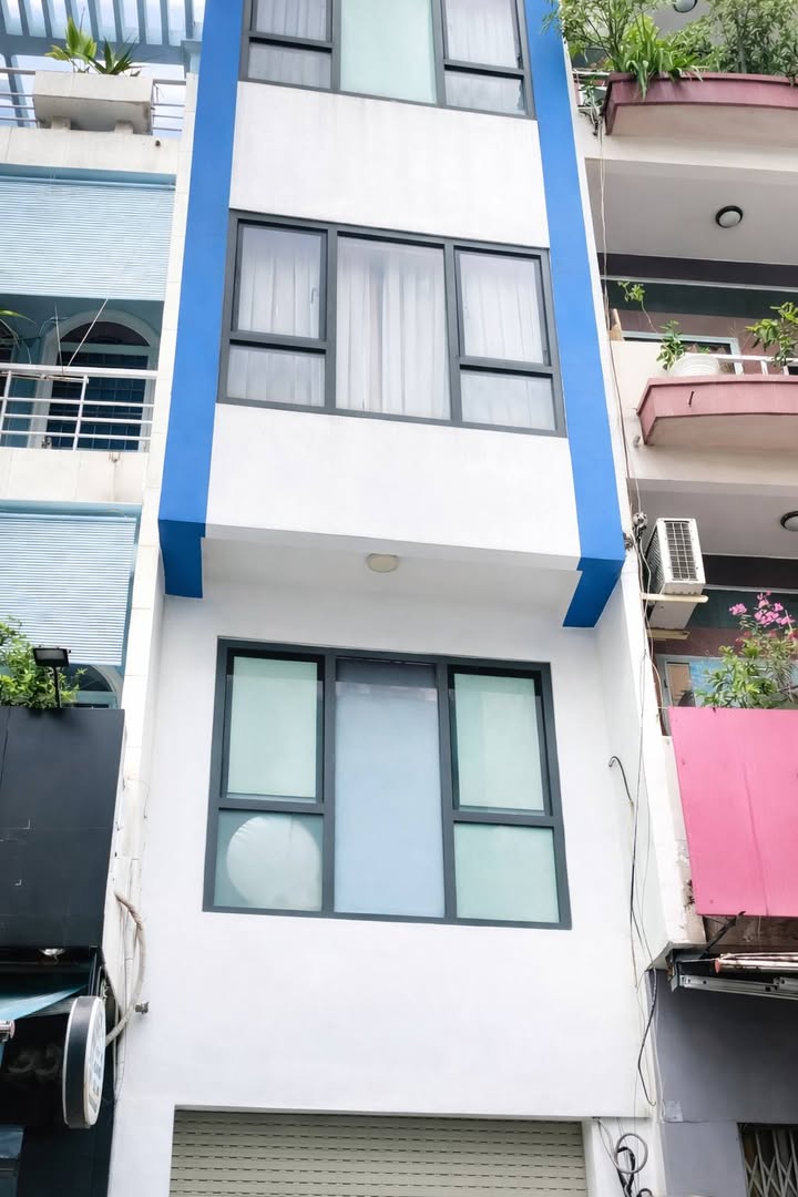FrontHouse Mặt Tiền Kinh Doanh Quận 3 23m² giá 9.9 tỷ - Đầu tư sinh lời ngay!