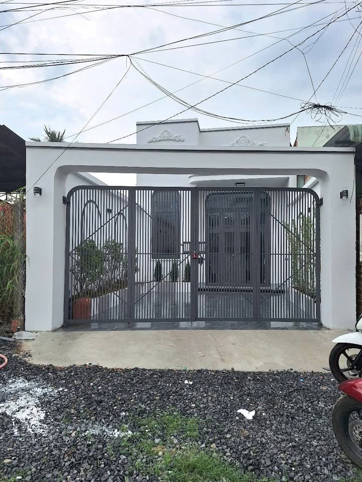 Nhà mới hoàn thiện hẻm 66 Trần Phú, Tây Ninh 115m² - Sẵn sàng vào ở!