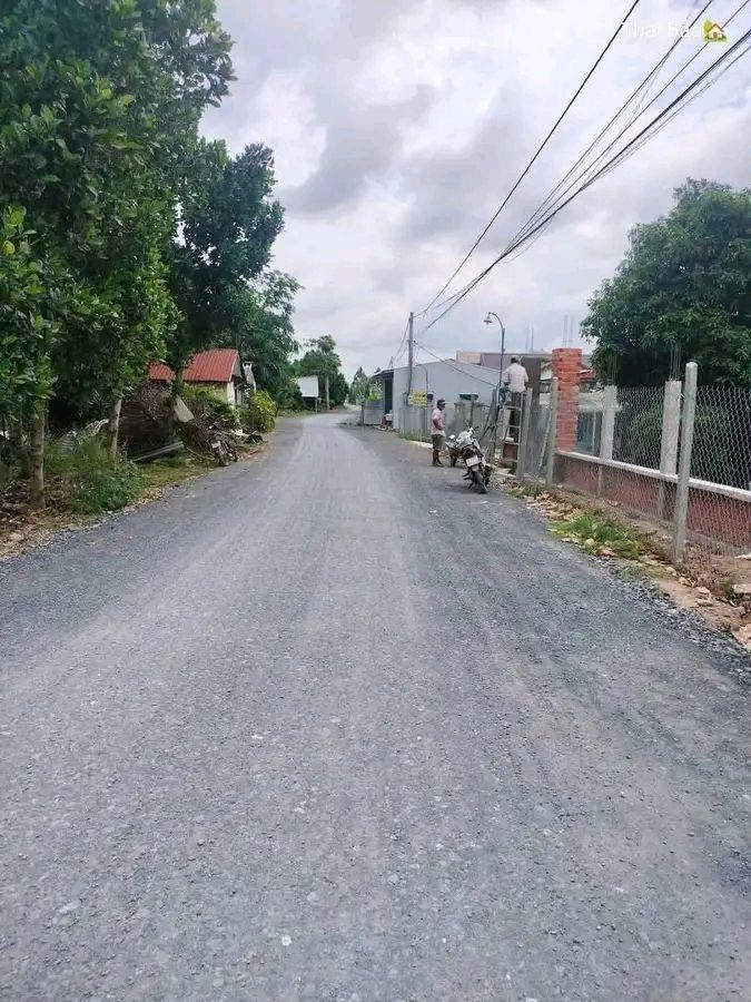 Đất mặt tiền huyện lộ 77, Thiện Trung, Cái Bè 1555m² chỉ 1.8 tỷ - Cơ hội đầu tư tuyệt vời!