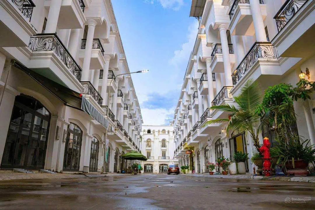 Nhà phố Vincom KP6, Phường Tân Ninh, 81m² giá 3.5 tỷ - Đầu tư sinh lời!