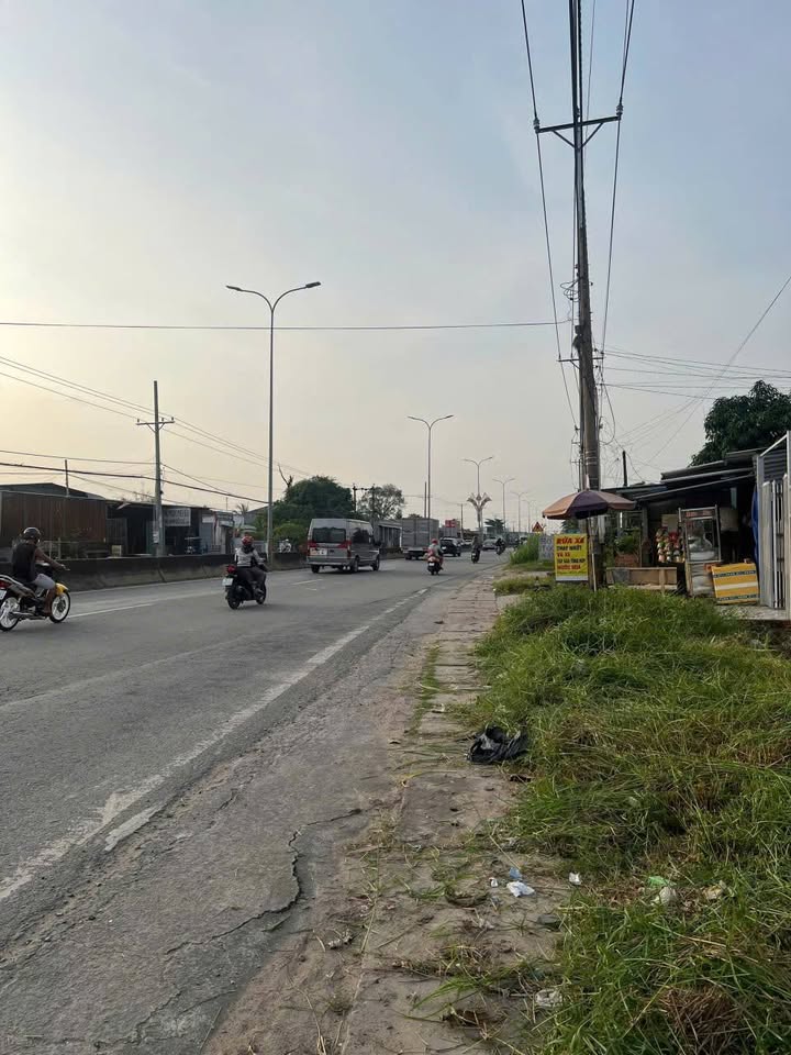 FrontHouse Quốc Lộ 22, Tây Ninh 245m² giá 3.65 tỷ - Kinh doanh mọi ngành nghề!