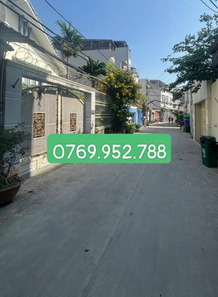 Nhà 3 tầng Quận 7, diện tích 41m² giá 8 tỷ - Chính chủ, cho thuê nguyên căn!