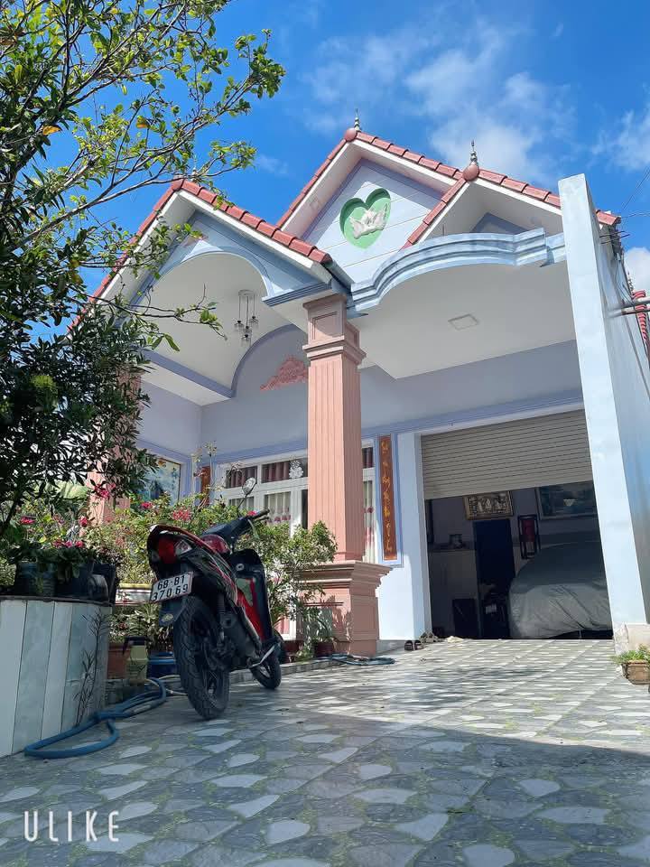 Nhà mái thái đẹp tại phường Tân Hạnh, Vĩnh Long - 172m² chỉ 2.1 tỷ, chính chủ!