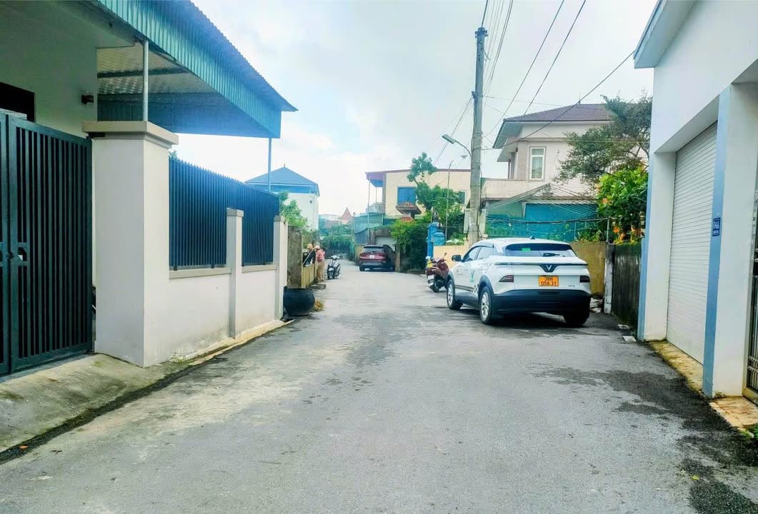 Đất nền thôn Kinh Nam, Phường Thạch Hưng 147m² giá thỏa thuận - Đường thông thoáng ô tô tránh nhau!