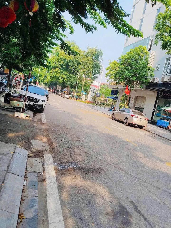 Nhà mặt phố Lê Xoay, Vĩnh Yên 169m² giá thỏa thuận - Đầu tư kinh doanh lý tưởng!