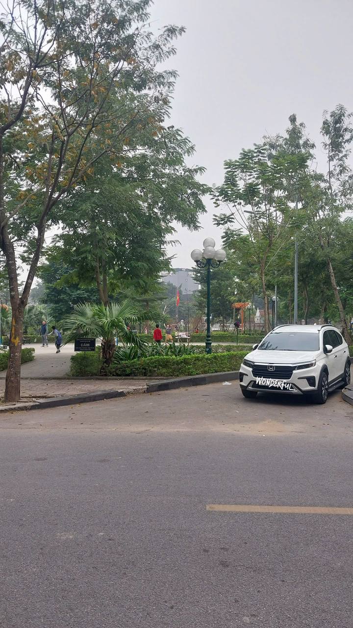 Lô đất Việt Hưng 144m² giá 18 tỷ - Sổ đỏ chính chủ, ô tô vào tận nơi!