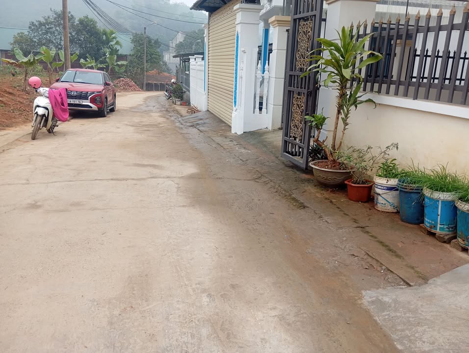 Đất thổ cư Văn Phú 110m² - Sổ đỏ chính chủ, giá cả thương lượng!