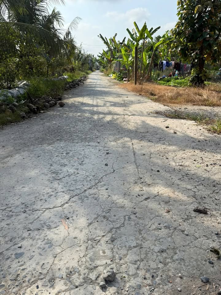 Đất nền đường Nguyễn Chí Thanh 155m² giá chỉ 400 triệu - Cơ hội đầu tư hấp dẫn!