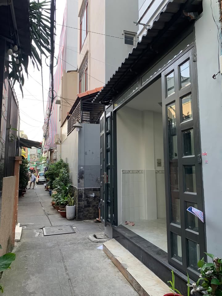 Nhà phố Tân Phú 24m² giá 3 tỷ - Sổ hồng riêng, 5 tầng đúc BTCT!