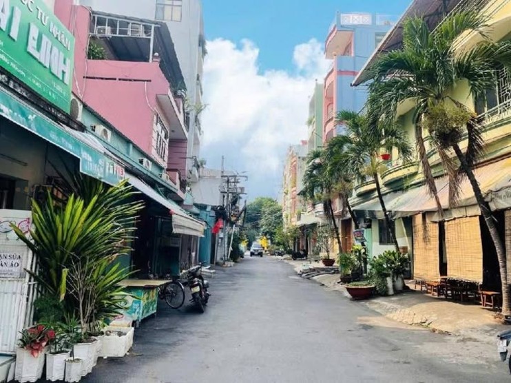 Nhà 3 tầng hẻm xe hơi Tân Sơn Nhì 40m² giá 6 tỷ - Sẵn sàng vào ở!