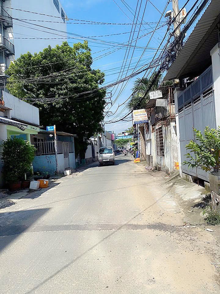 Nhà mặt tiền Nghiêm Toản, Tân Phú, 54m² giá 6.5 tỷ - Vị trí đắc địa gần Uỷ ban Quận