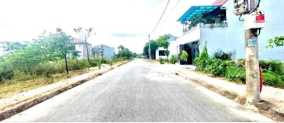 Đất nền Tân Học, 144m² giá 3 tỷ - Hướng Tây, đường rộng 12m