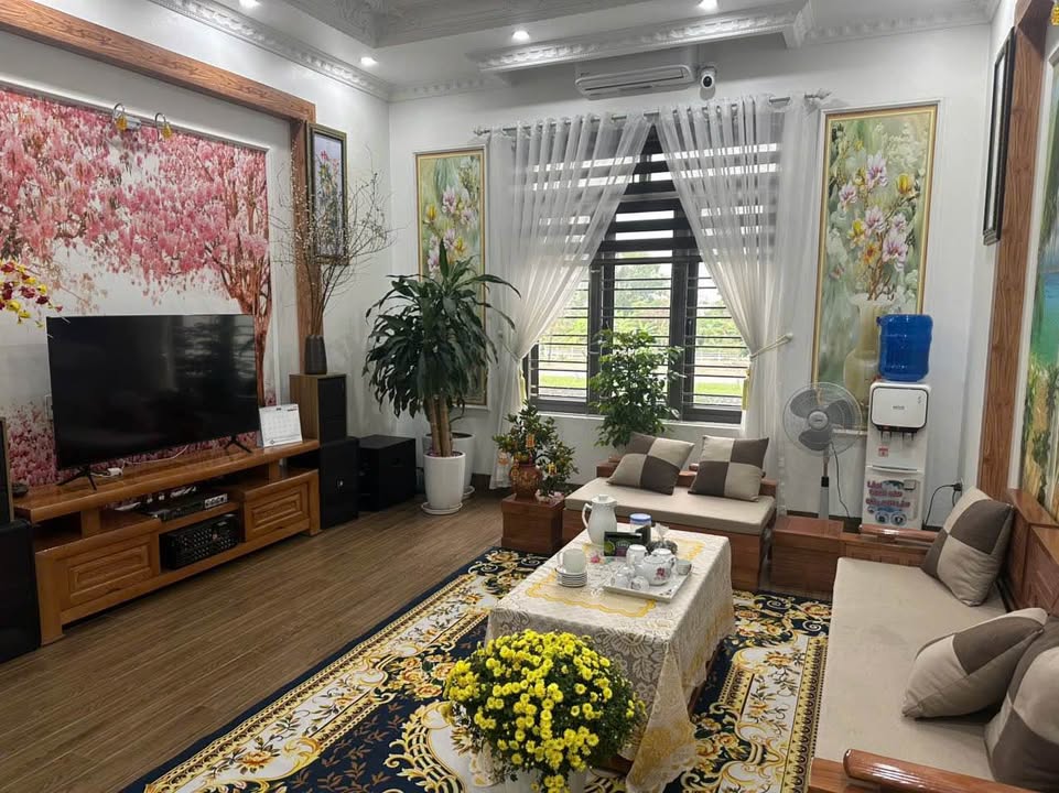 Nhà phố KDT Vạn Lộc View Vườn Hoa 67m² giá 4.x tỷ - Sẵn sàng vào ở ngay!