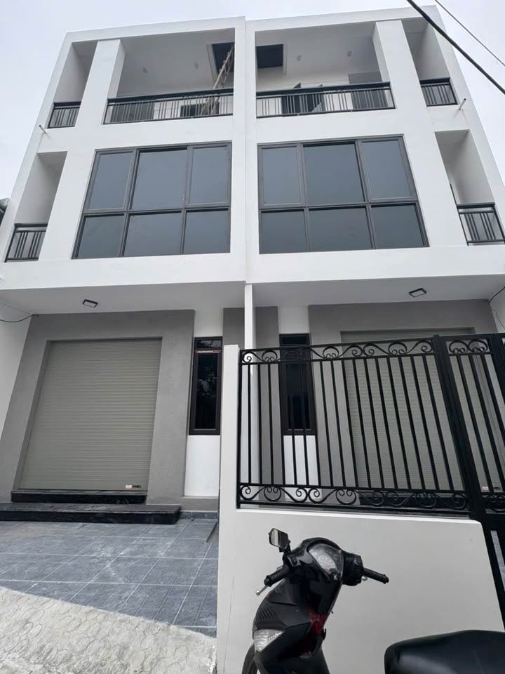 Nhà 3 tầng 60m² tại Hồng Thái, An Dương - Giá 2.35 tỷ, Full nội thất!