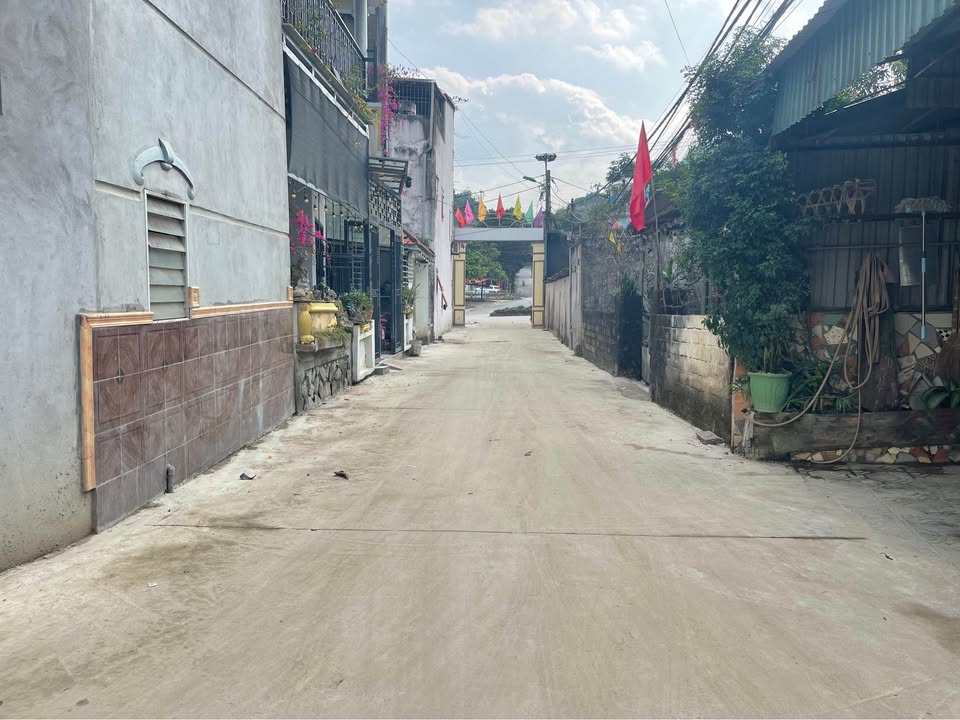 Đất nền Thái Bình Hòa Bình 100m² giá 9 triệu - Sổ đỏ chính chủ, cần bán gấp!