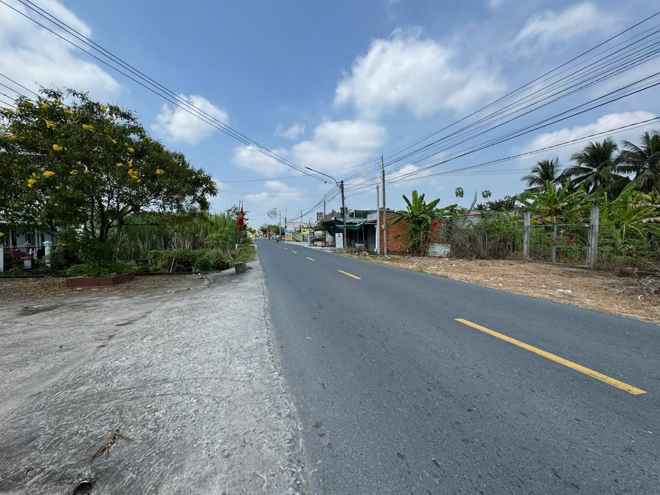 Đất nền mặt tiền Quốc Lộ 54, xã Đông Thành, 1277m² giá 5.5 tỷ - Cơ hội đầu tư tuyệt vời!