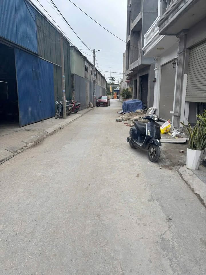 Nhà 3 tầng mặt đường Nguyễn Lương Bằng, 48m² giá 3 tỷ - Giao thông thuận tiện