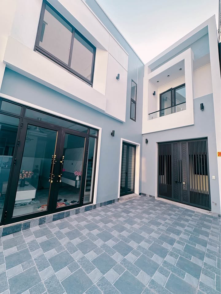 Nhà 2 tầng Phường Cẩm Tây 58m² giá 2 tỷ - Đón Tết ngay với nội thất đầy đủ!