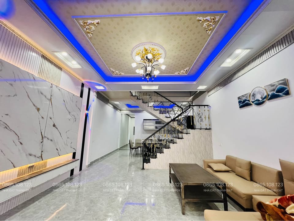 Nhà đẹp Đà Lạt 95m² giá 2.1 tỷ - Sẵn sàng vào ở ngay!