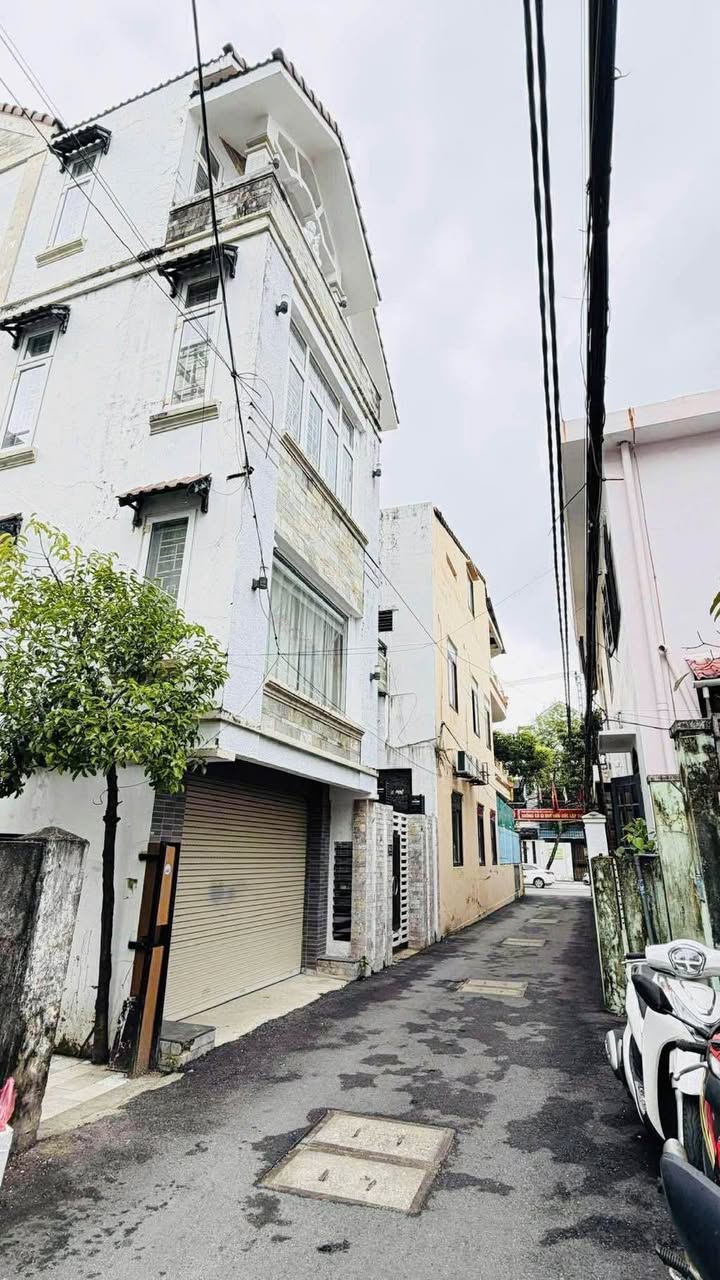 Nhà phố Hải Châu Đà Nẵng 99m² giá 11.6 tỷ - Sẵn sàng vào ở ngay!