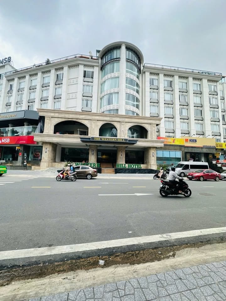 Nhà kinh doanh mặt tiền Phan Đình Phùng, Đà Lạt 142m² giá 27 tỷ - Vị trí đắc địa, thương lượng ngay!