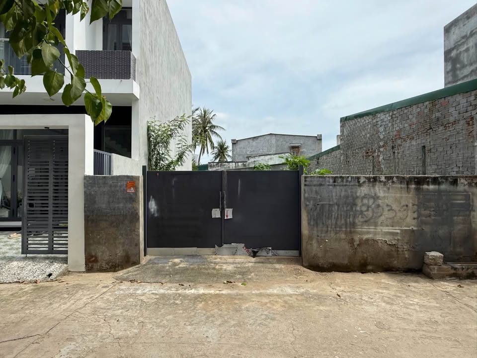 Đất thổ cư Ninh Chử 106m² giá 2.2 tỷ - Vị trí đẹp gần biển!