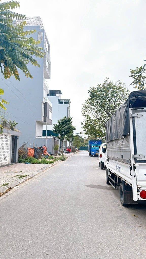 Đất nền phân lô Cổ Linh, Long Biên 90m² - Gần AEON Mall, giá thỏa thuận!