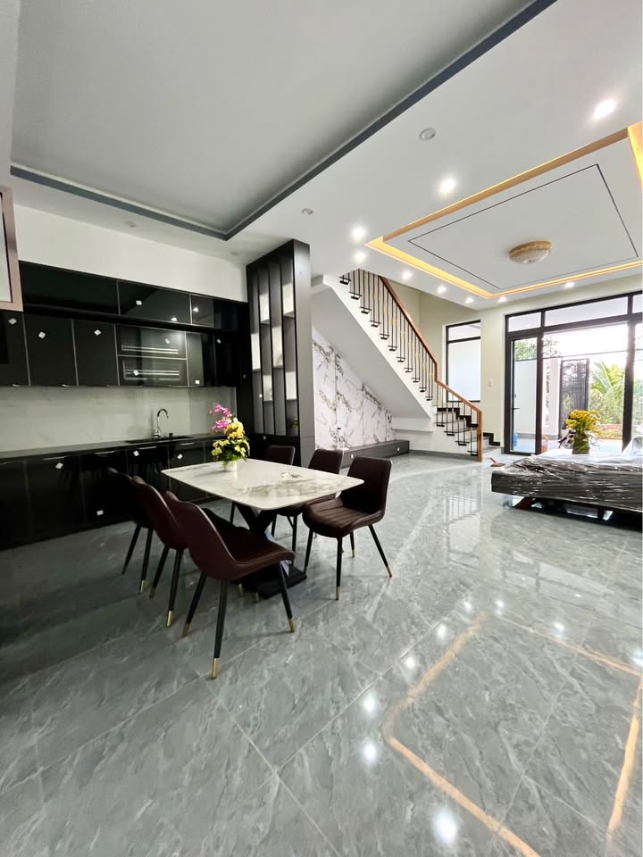 Nhà phố An Phú, Pleiku 88m² giá 1.95 tỷ - Thiết kế hiện đại, sẵn sàng vào ở!