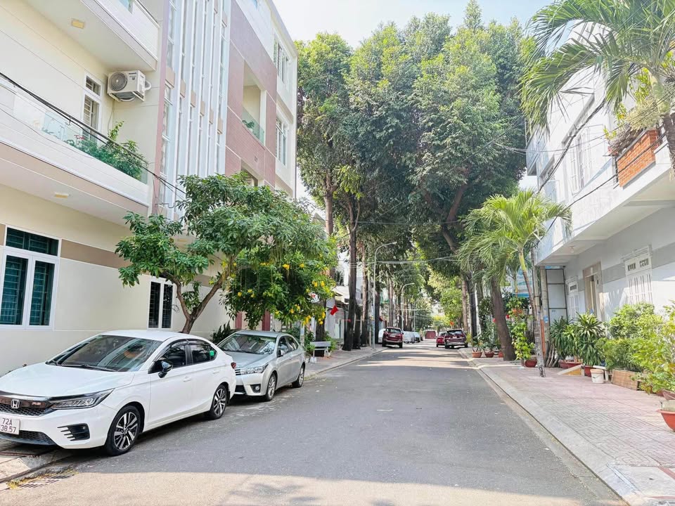 Bán nhà mặt tiền khu VIP Song Ngữ, P.9, Vũng Tàu 75m² - Chính chủ, giá thương lượng!