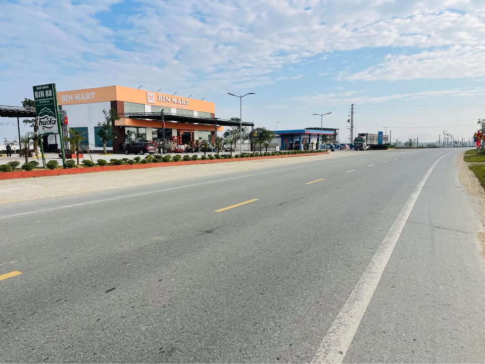 FrontHouse Thạch Long 160m² giá 5 tỷ - Đẳng cấp ngay cổng khu công nghiệp VSIP