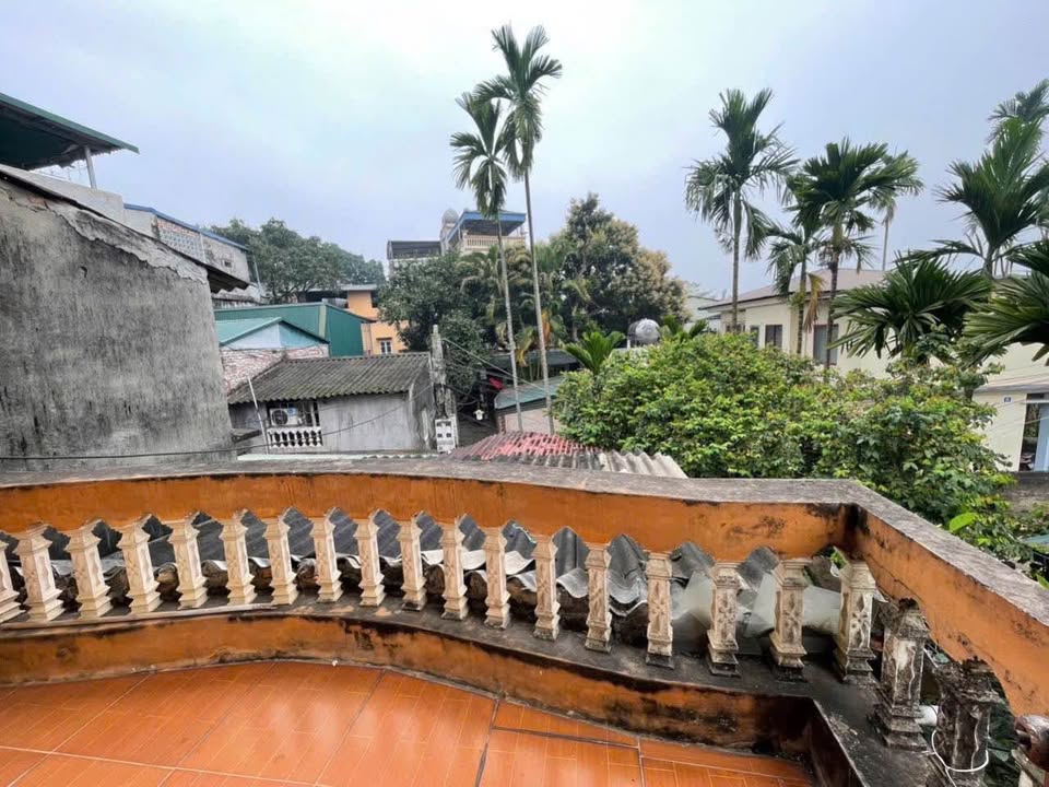 Nhà 2 tầng tại trung tâm Tuyên Quang 80m² giá 2 tỷ - Sẵn sàng ở ngay!