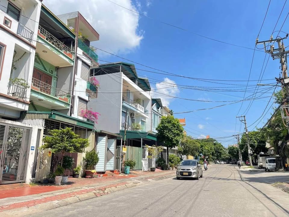 Bán đất mặt tiền đường Thành Công, Phường Cao Xanh, 100m² - Kinh doanh thuận lợi!