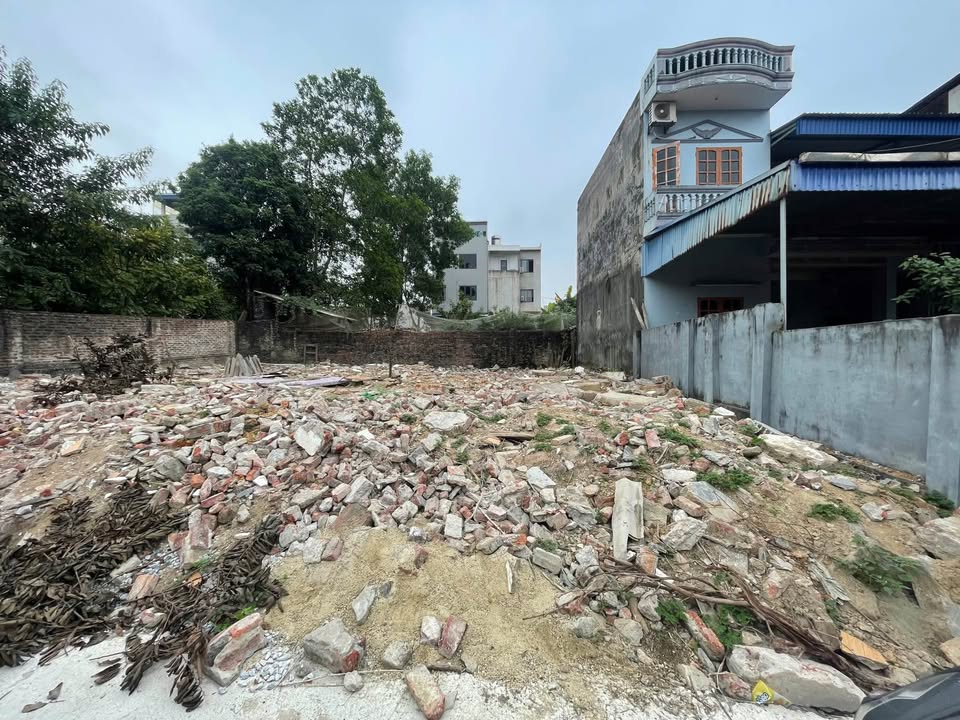 Đất thổ cư lô 2 đường Cách Mạng Tháng Tám, 91m² giá 2.15 tỷ - Gần chợ Gia Sàng!