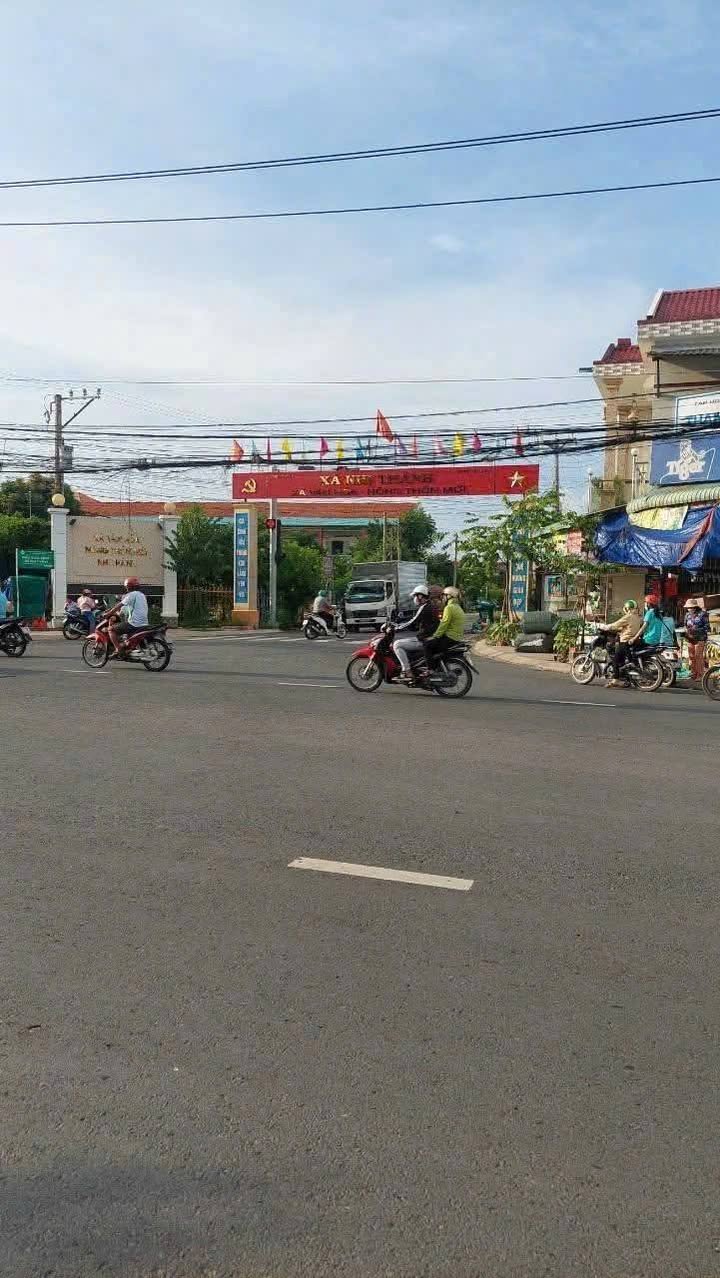 Đất thổ cư mặt tiền đường nhựa Thủ Thừa 500m giá 3,5 tỷ - Cơ hội đầu tư tuyệt vời!