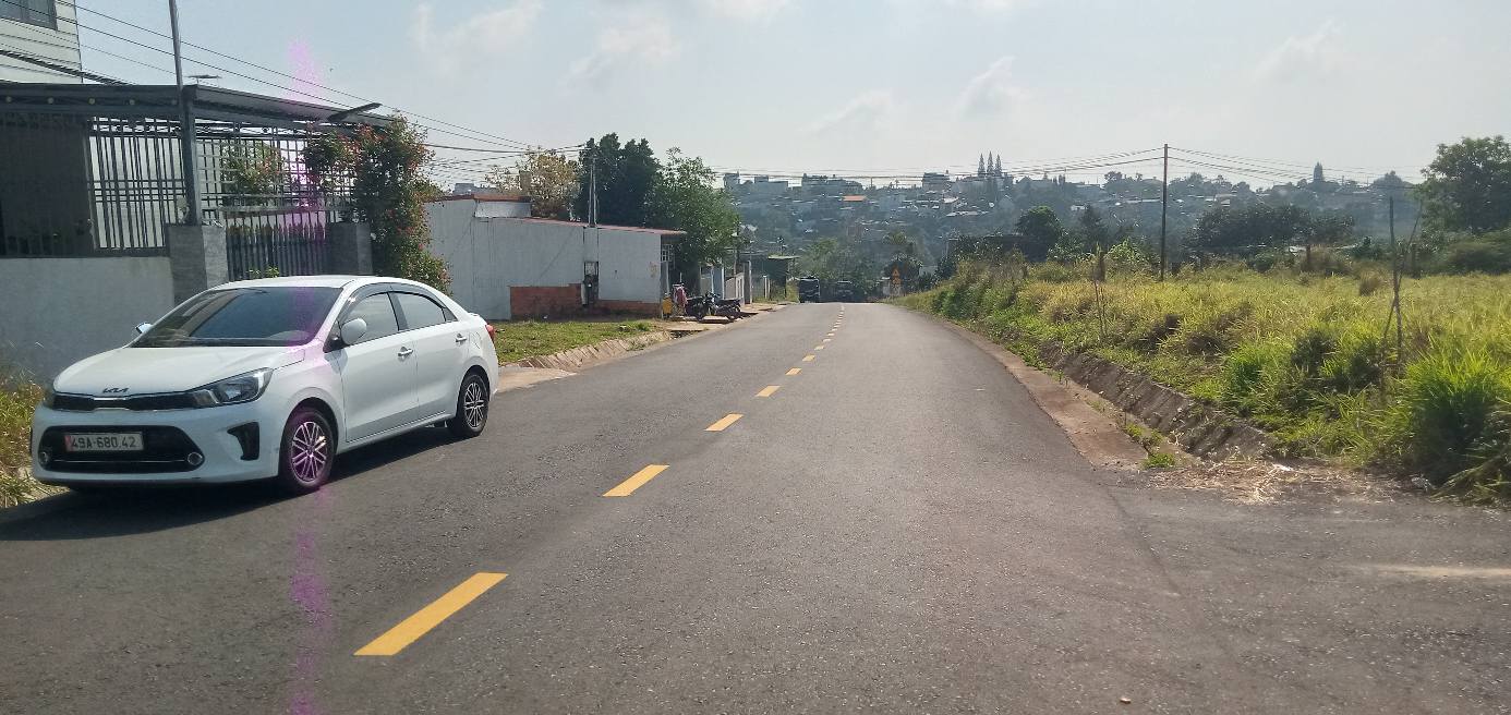 Nhà phố 2 mặt tiền Nguyễn Trãi, Bảo Lộc 126m² giá 2 tỷ - Cơ hội đầu tư tuyệt vời!