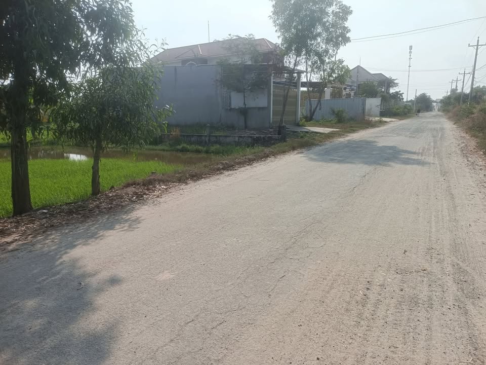 Đất nền VinHomes Hậu Nghĩa 105m² giá 2 tỷ - Sổ hồng riêng, thương lượng ngay!