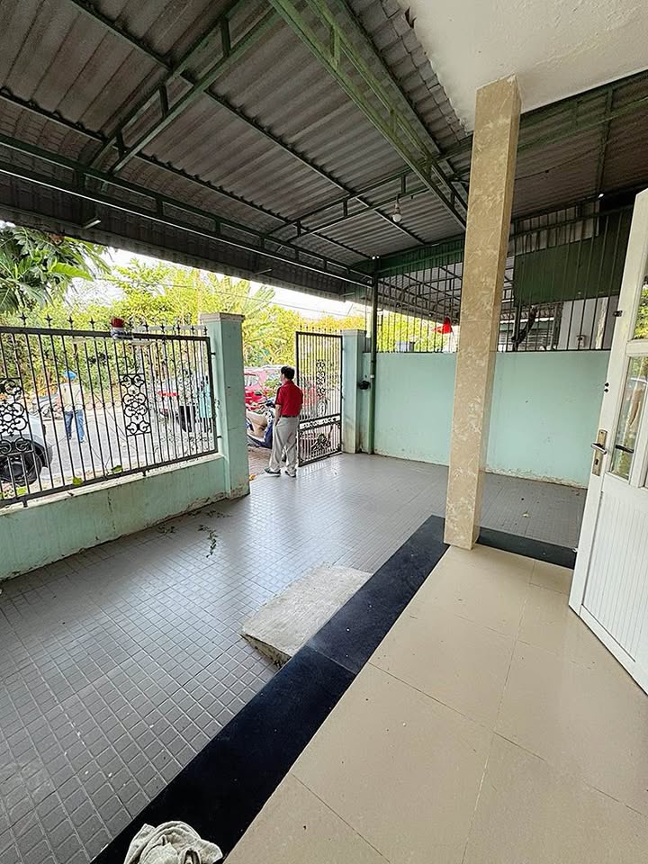 Nhà mặt tiền Nguyễn Hữu Huân, Phường Long Tâm, 114m² giá 3.5 tỷ - Chính chủ bán gấp!